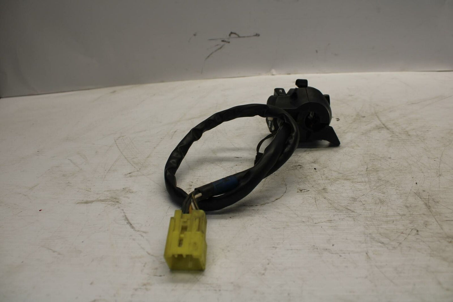 04-09 SUZUKI GS500F LEFT CLIP ON HANDLE HORN SIGNALS SWITCH SWITCHES CHOKE BB261