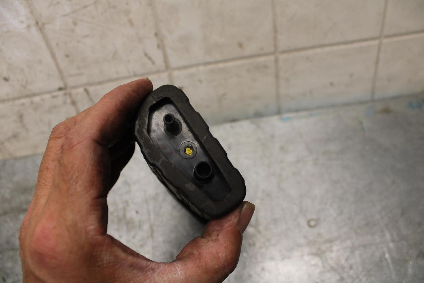 22-23 HUSQVARNA VITPILEN 401 EVAP VAPOR CHARCOAL EMISSION CANISTER BB541