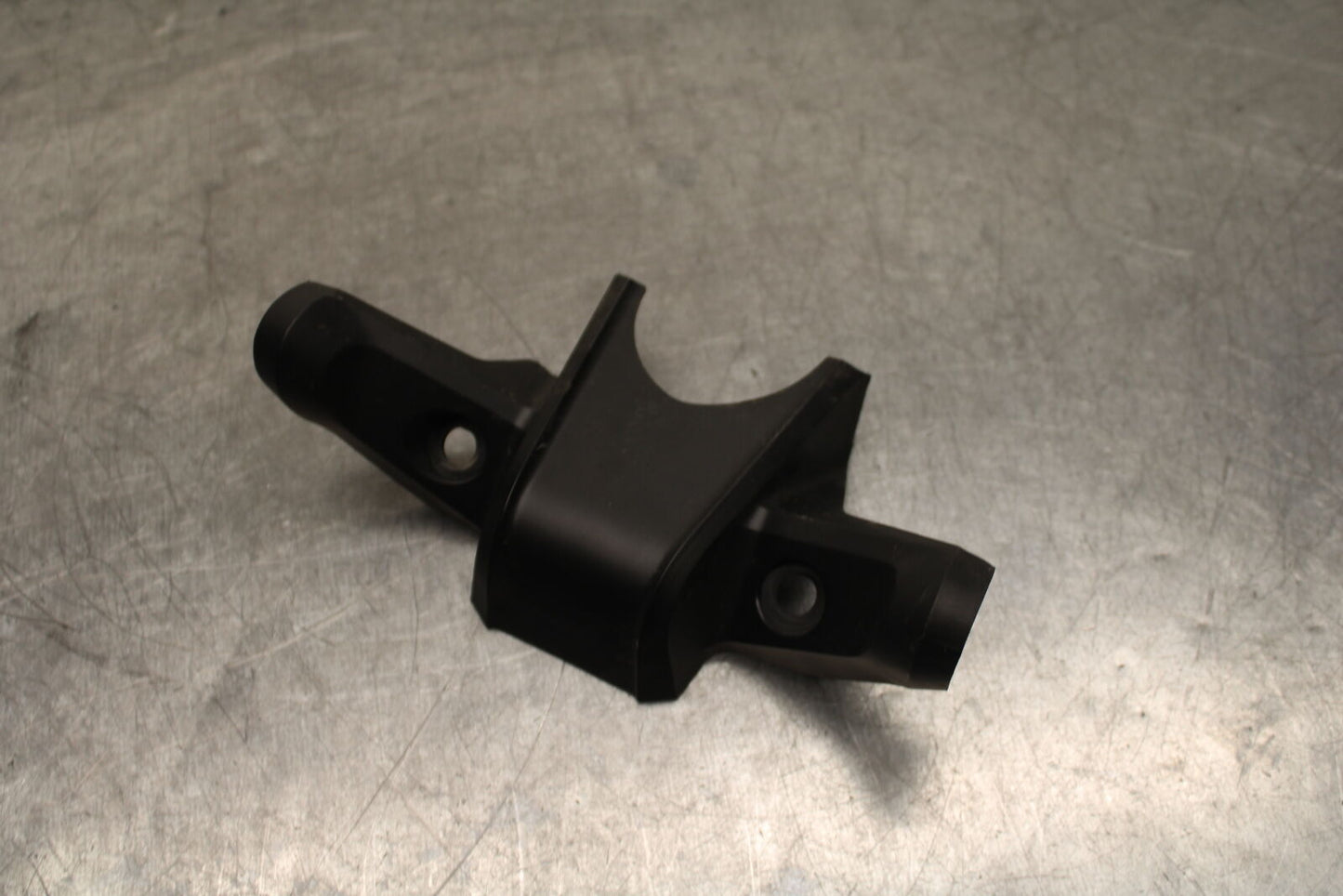 17-24 KTM 390 DUKE UPPER FAIRING GAUGES STAY BRACKET COVER BB734
