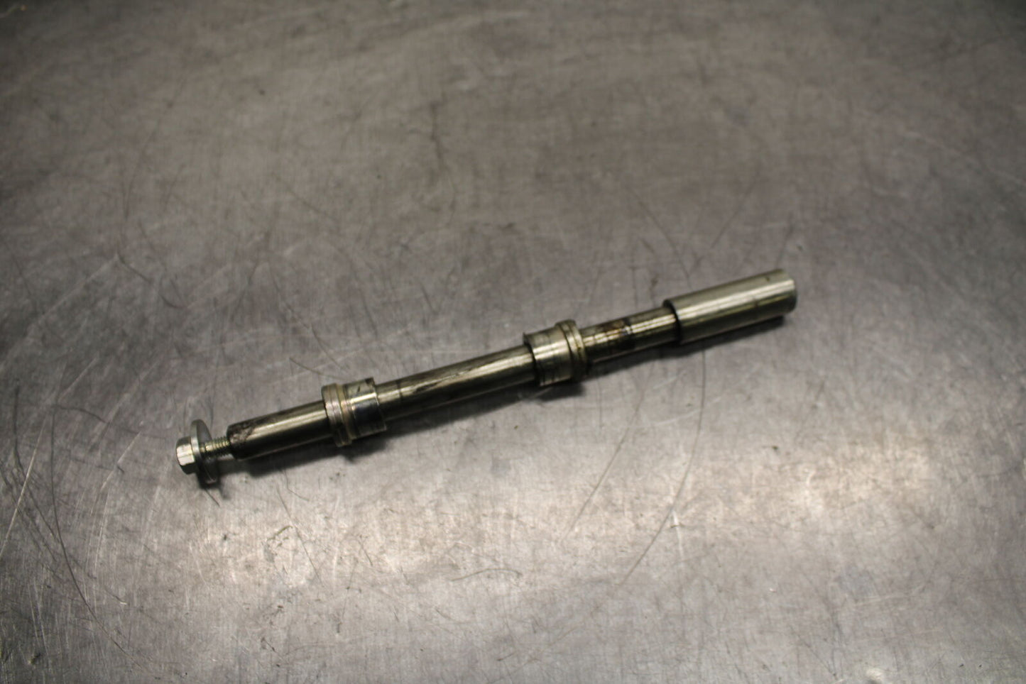 17-24 KTM 390 DUKE REAR AXLE BACK WHEEL RIM PIVOT BOLT AXEL BB734