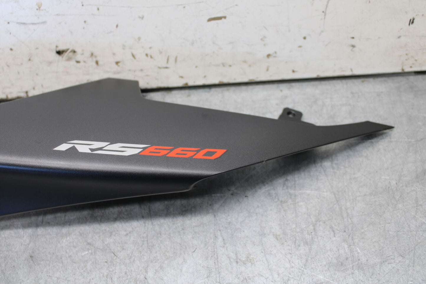 20-23 APRILIA RS660 LEFT REAR BACK TAIL FAIRING COWL SHROUD BB667