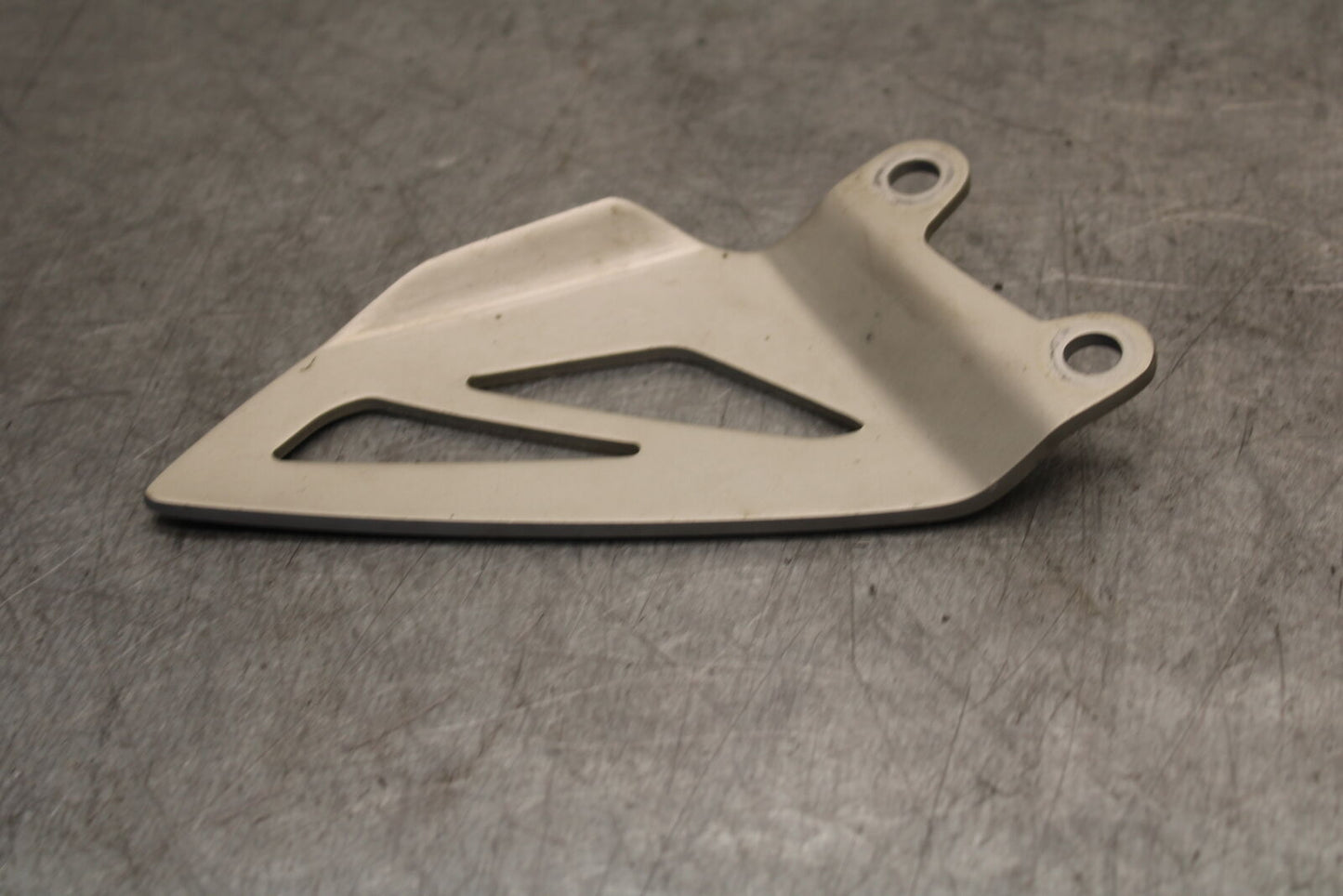09-11 TRIUMPH DAYTONA 675 RIGHT REARSET REAR SET HEEL GUARD COVER BB652