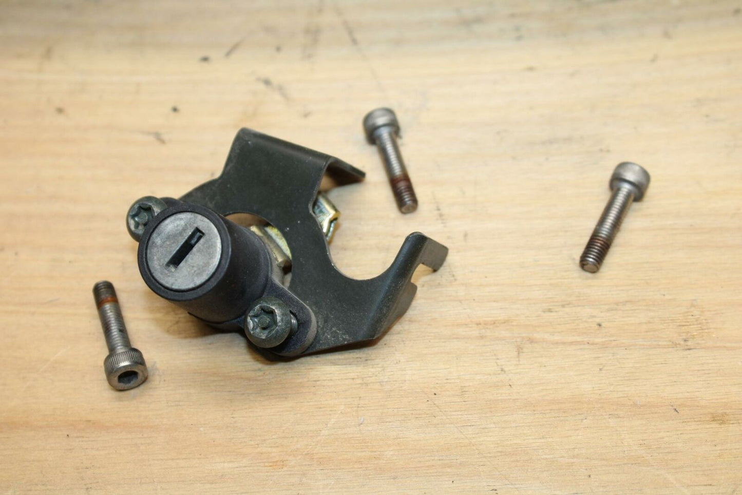 02-03 YAMAHA YZF R1 5PW IGNITION LOCK KEY SET W/ GAS CAP AND SEAT LOCK BB313