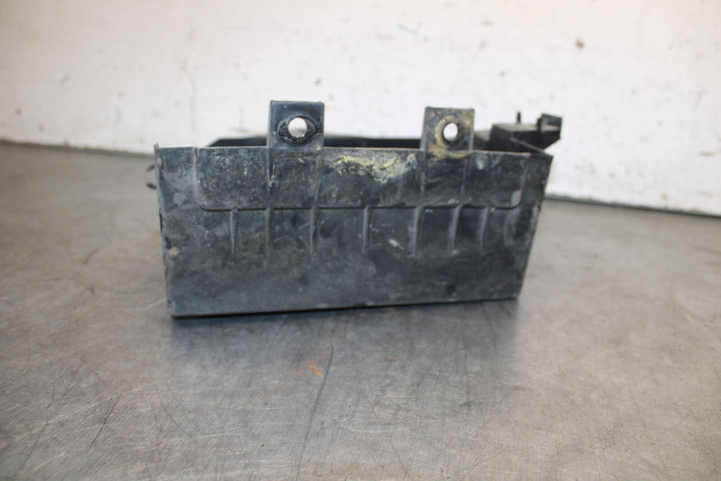 93-00 HONDA GOLDWING 1500 GL1500SE BATTERY TRAY BOX HOLDER BB700