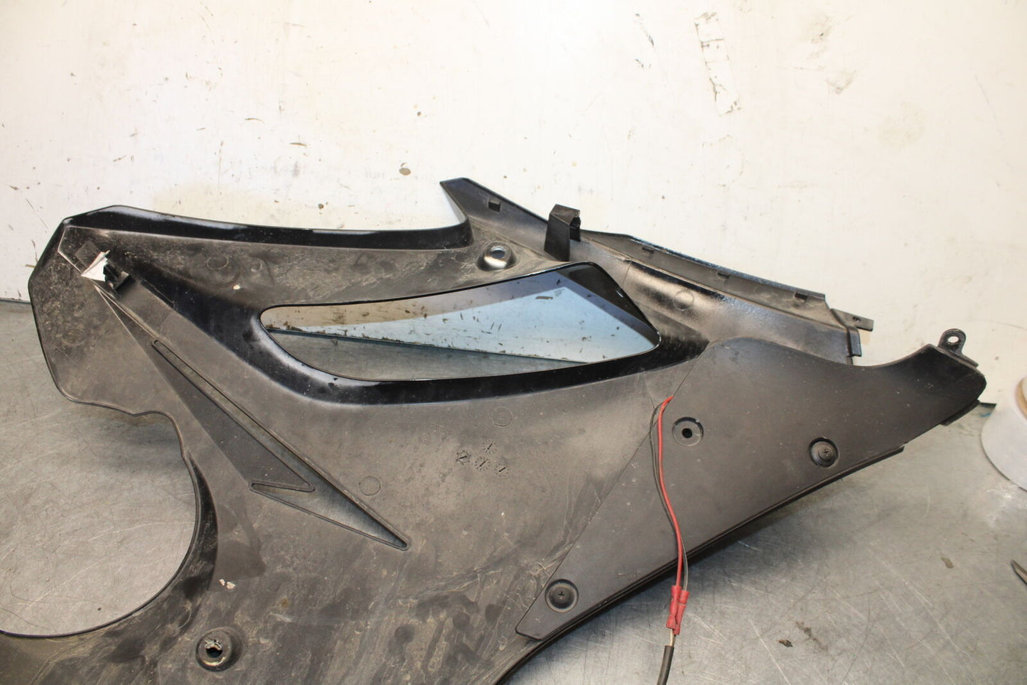 07-08 TRIUMPH DAYTONA 675 LEFT LOWER MID UPPER SIDE FAIRING COWL BB685