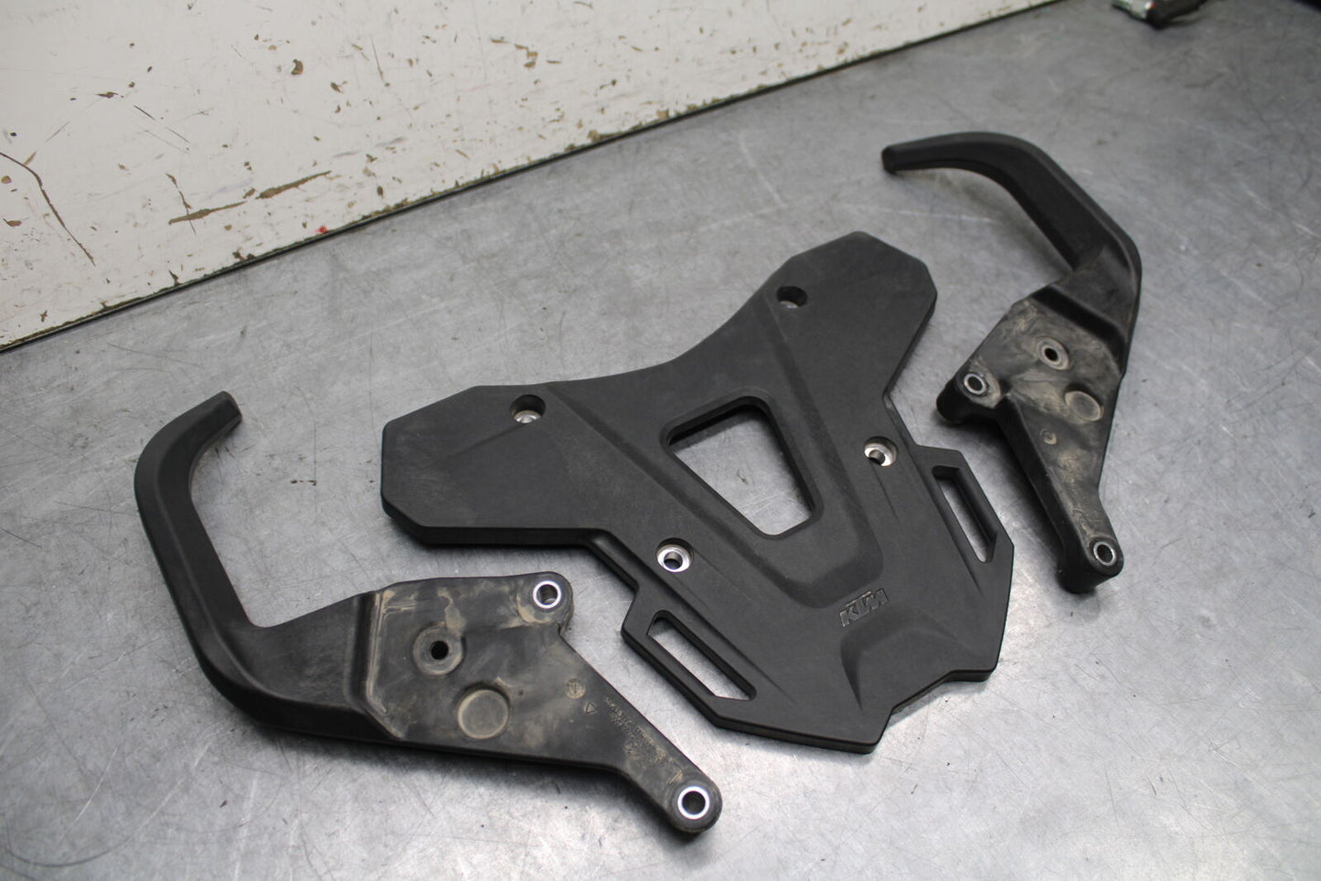 21-24 KTM 890 ADVENTURE R PASSENGER REAR SEAT GRAB BAR & RACK SET BB723