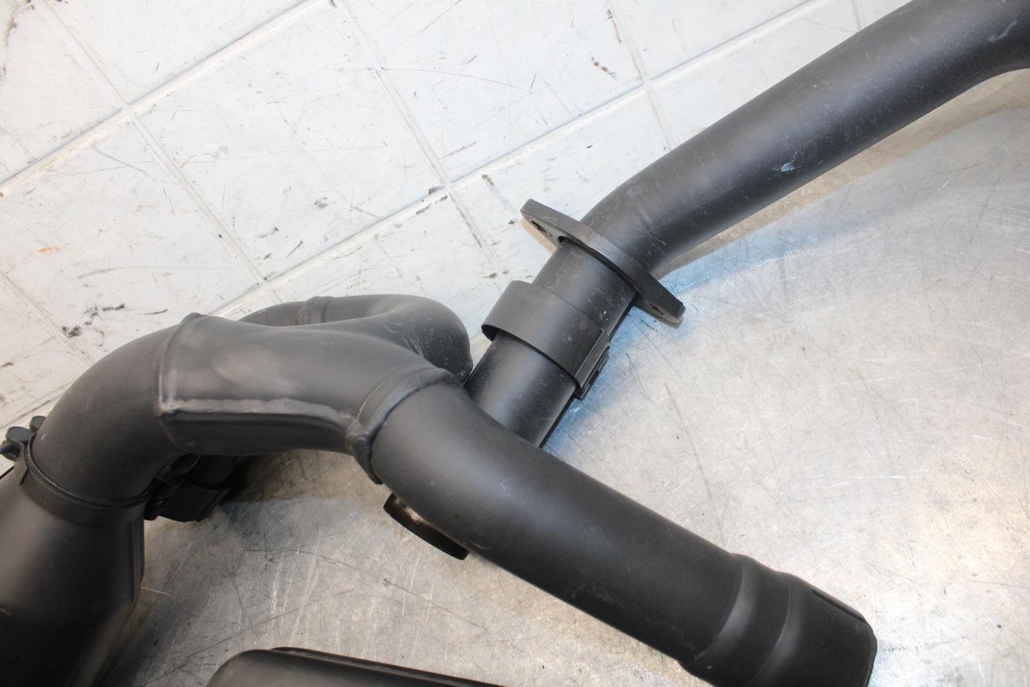 2009 Aprilia Shiver 750 SL750 FULL EXHAUST SYSTEM HEADERS PIPE MUFFLER BB506