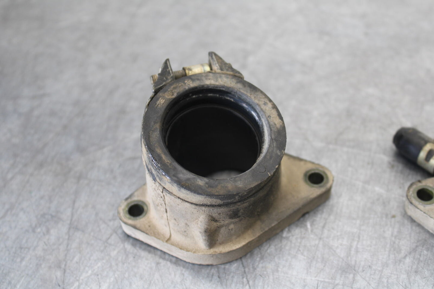 01-05 YAMAHA RAPTOR 660R AIR INTAKE BOOTS BB695