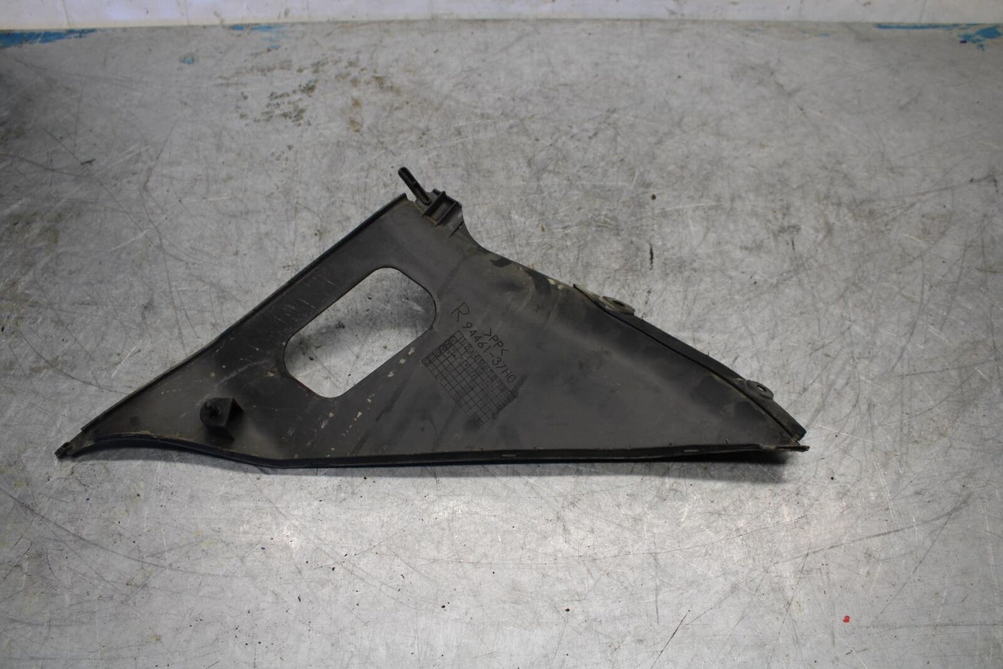 08-10 SUZUKI GSXR600 RIGHT INNER FAIRING COWL PANEL TRIM OEM BB430
