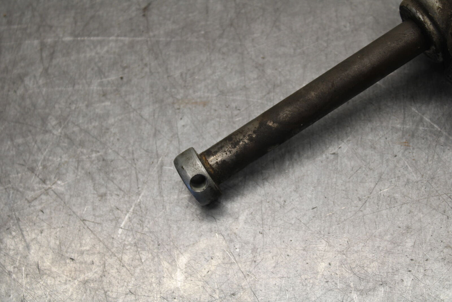 85-86 SUZUKI MADURA 1200 FRONT WHEEL RIM AXLE PIVOT BOLT BB691