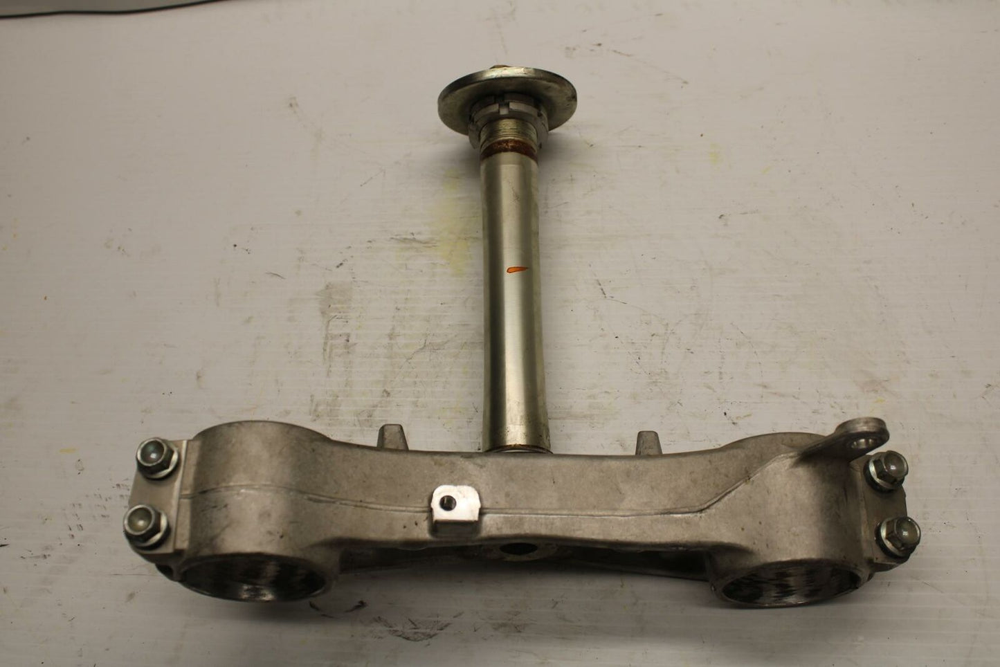 06-07 SUZUKI GSXR600 FRONT FORKS CLAMP LOWER TRIPLE TREE STEM 51410-01H10 BB245