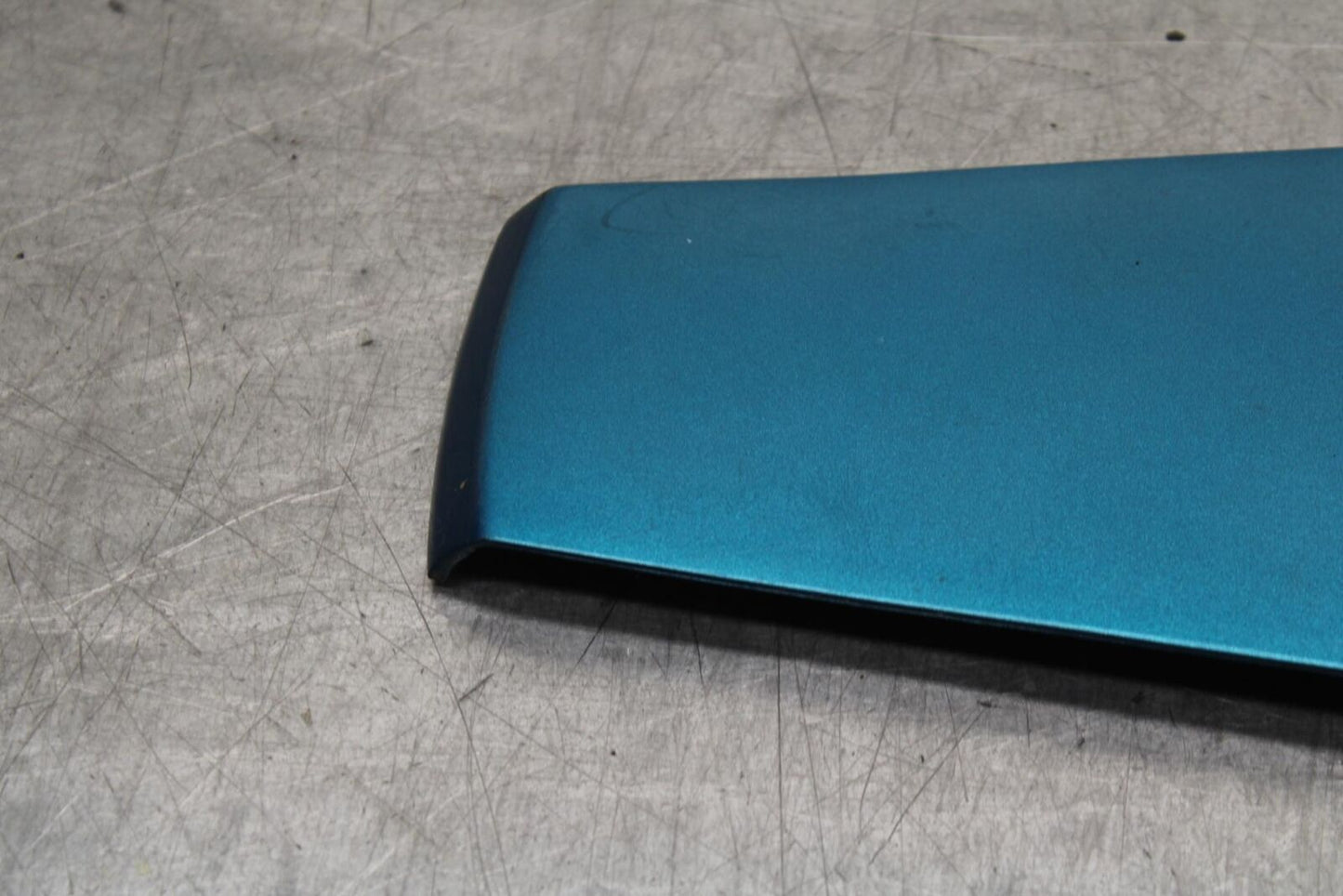 1995 Suzuki RF600R CENTER REAR BACK TAIL FAIRING COVER TRIM COWL BB615