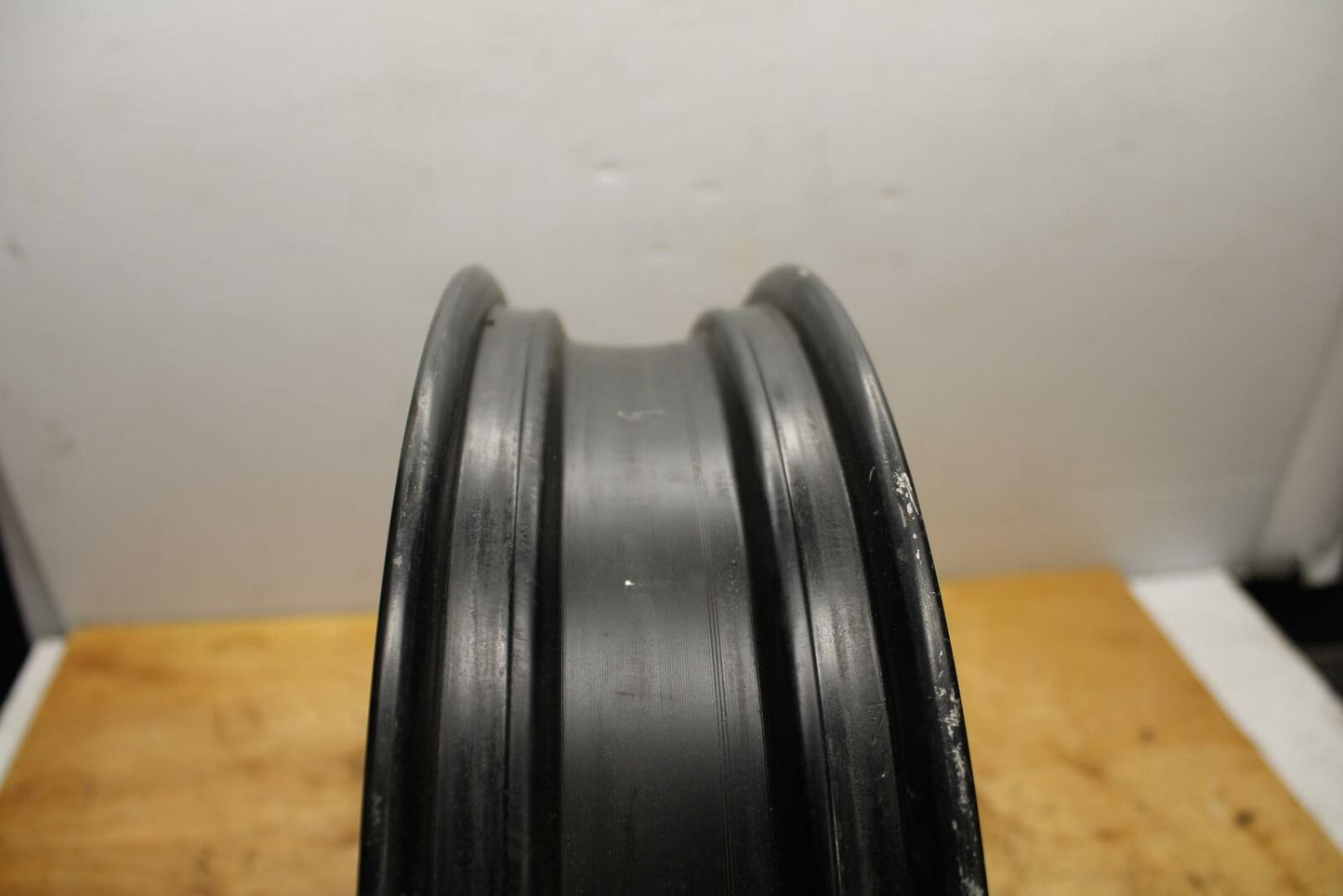 04-09 SUZUKI GS500F REAR WHEEL BACK RIM BB335