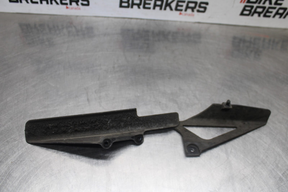 04-05 KAWASAKI NINJA ZX10R REAR BACK DRIVE CHAIN GUARD COVER SHIELD BB931
