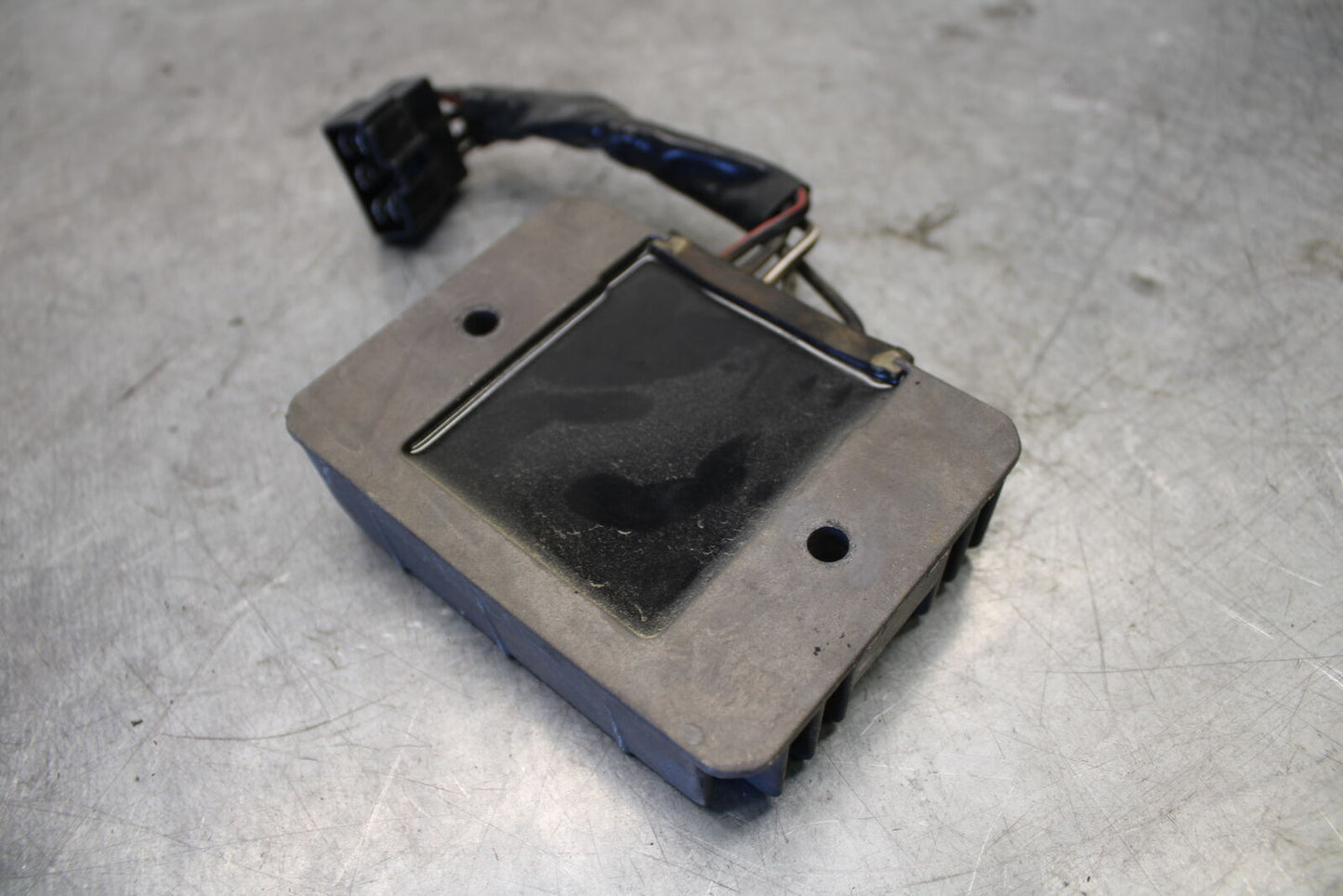 04 SUZUKI GSXR600 RECTIFIER VOLTAGE REGULATOR 32800-33E21 BB676