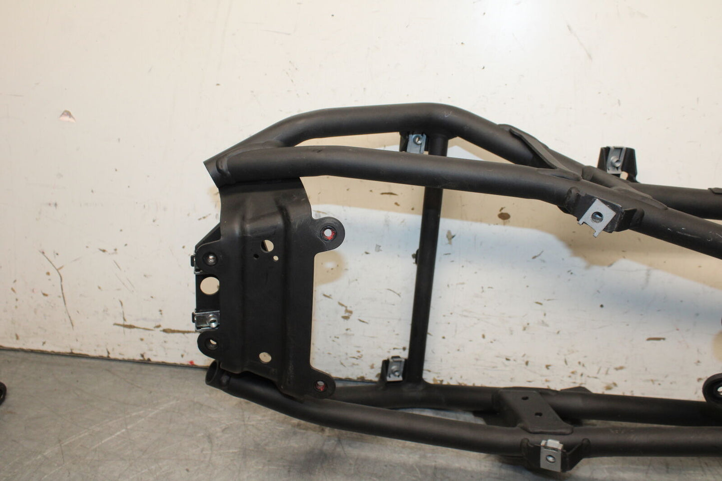 09-11 DUCATI STREETFIGHTER 1098 REAR SUBFRAME BACK SUB FRAME BB705
