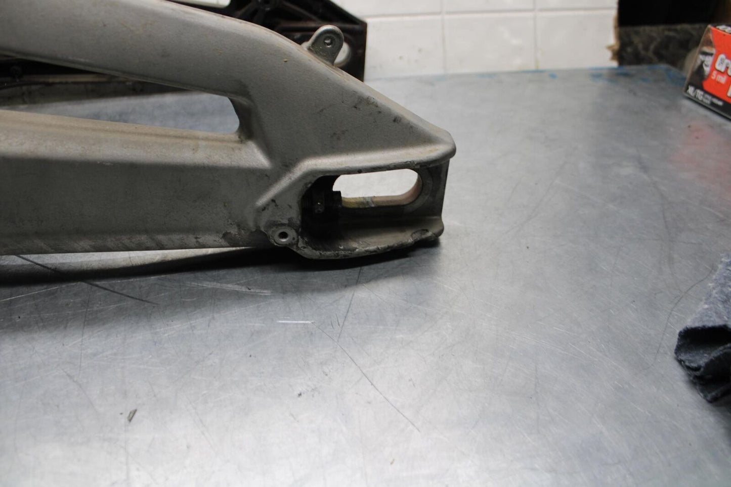 2008 Aprilia Shiver 750 SL750 REAR SWINGARM BACK SUSPENSION SWING ARM BB551
