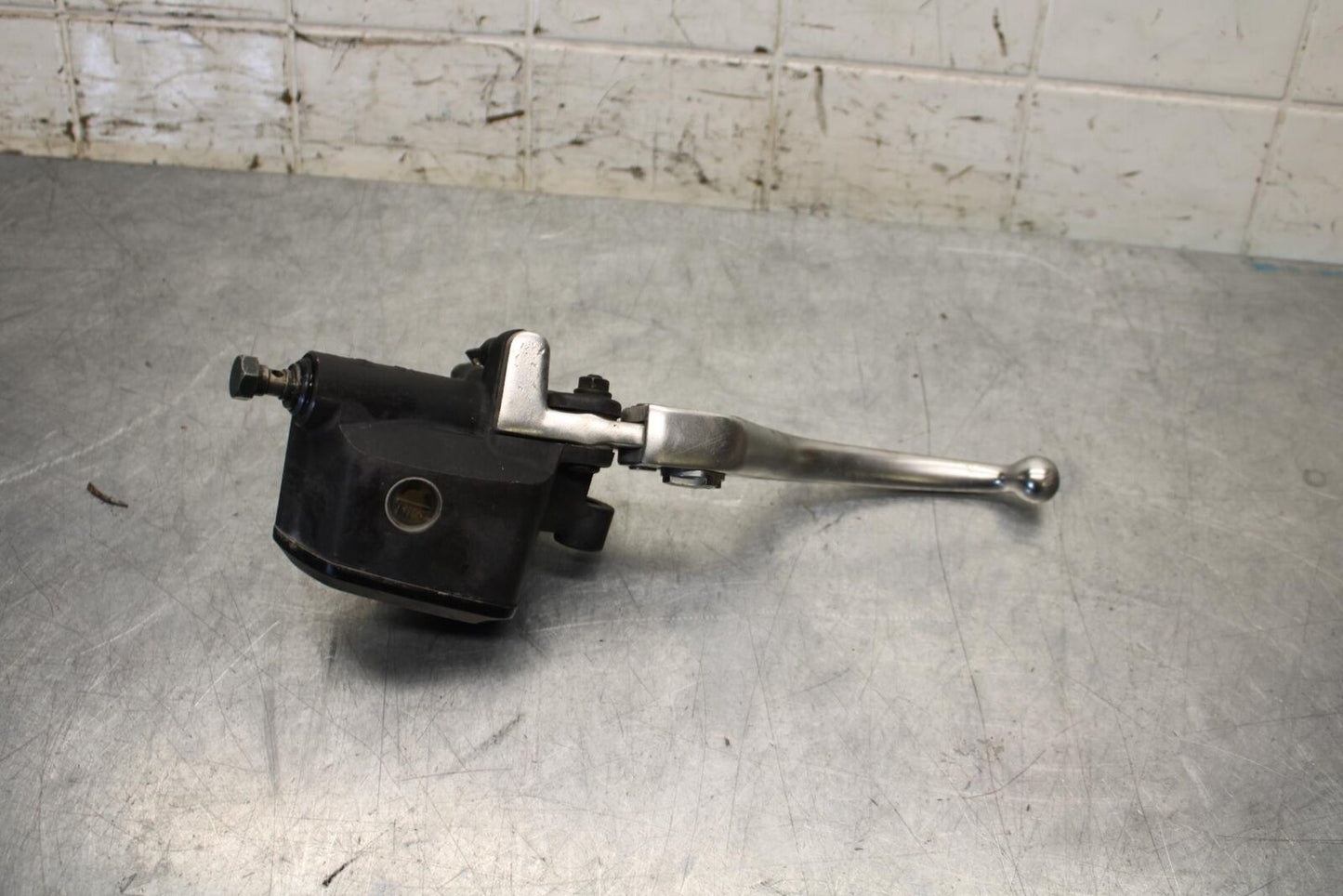 2008 Aprilia Shiver 750 SL750 FRONT BRAKE MASTER CYLINDER w/ LEVER BB551
