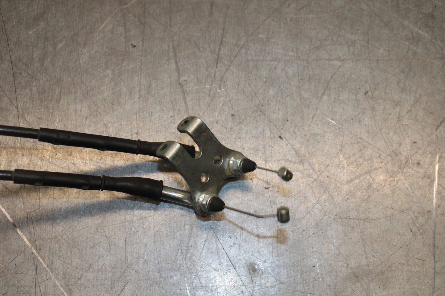 12-13 DUCATI STREETFIGHTER 848 THROTTLE CABLE LINE HOUSING GUIDE BB705