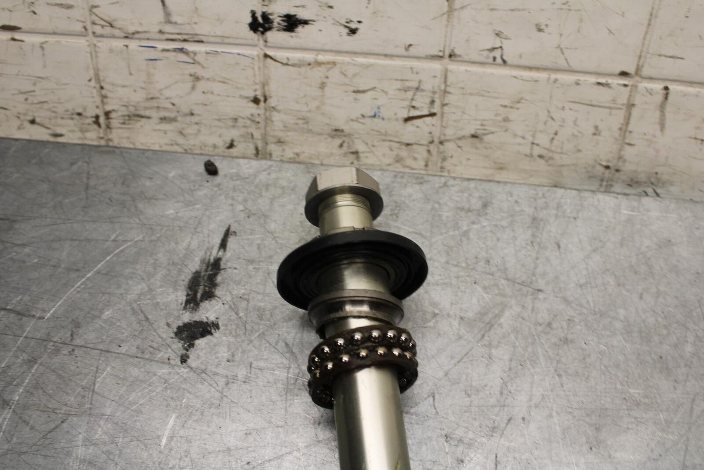 2009 Kawasaki Ninja ZX6R ZX600R FRONT FORKS CLAMP LOWER TRIPLE TREE STEM BB548