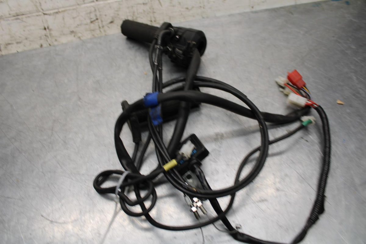 2008 Honda Interceptor 800 VFR800A ABS RIGHT CLIP ON HANDLE KILL OFF START