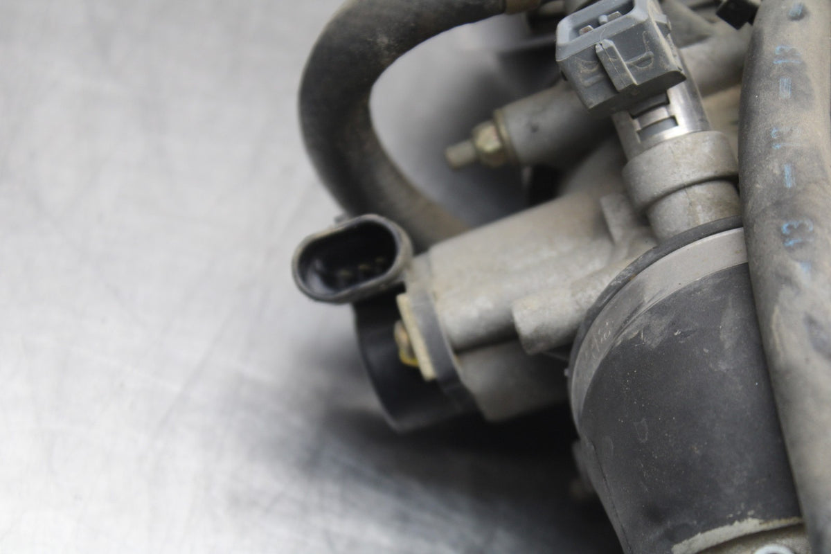02 DUCATI MONSTER 620 MAIN FUEL INJECTORS / THROTTLE BODIES