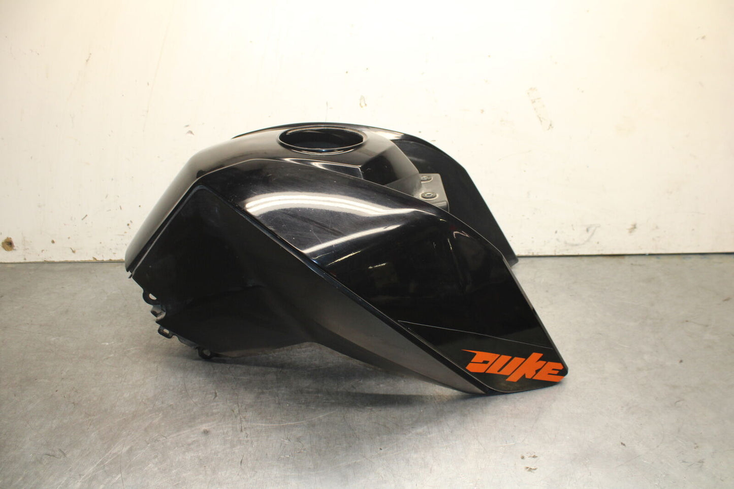 13-16 KTM 390 DUKE GAS TANK FUEL CELL COVER FAIRING COWL BB748