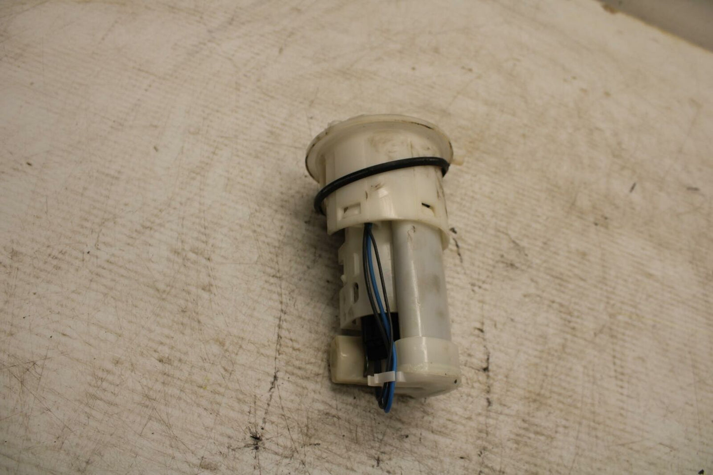 08-11 TRIUMPH SPEED TRIPLE FUEL PUMP GAS PETROL SENDER UNIT BB366