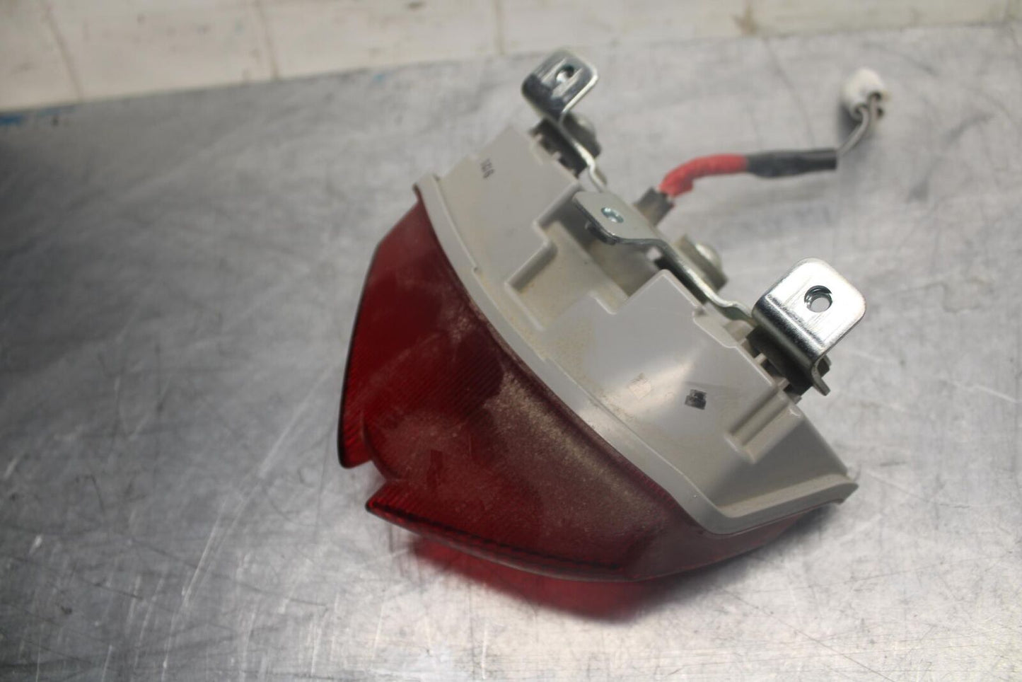 15-21 SUZUKI GSXR600 REAR TAIL TAILLIGHT BACK BRAKE LIGHT BB460