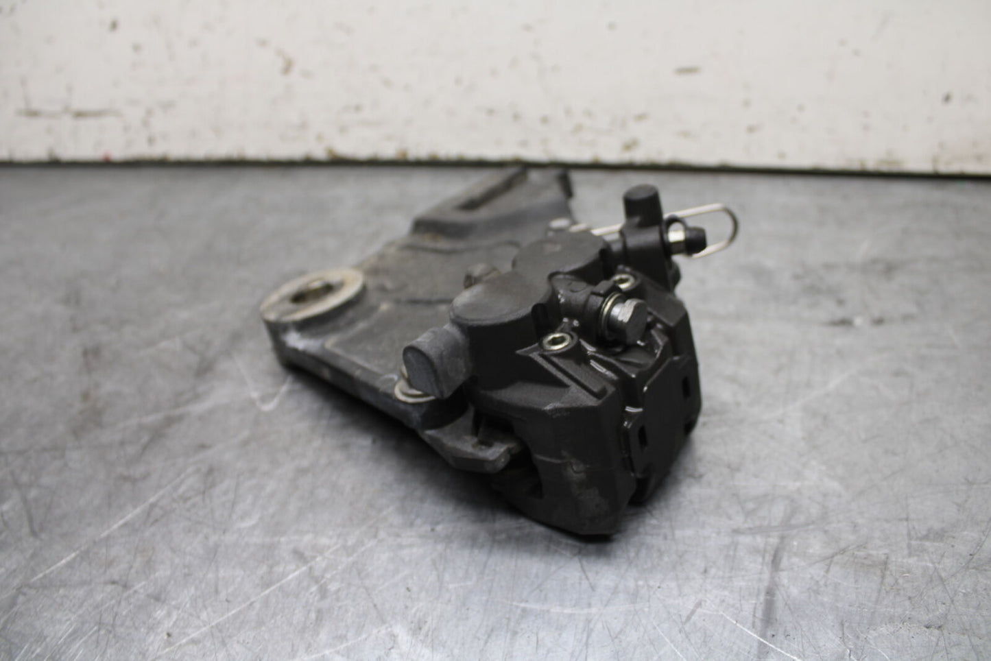 14-16 TRIUMPH AMERICA LT REAR BACK BRAKE CALIPER W MOUNT BRACKET BB720