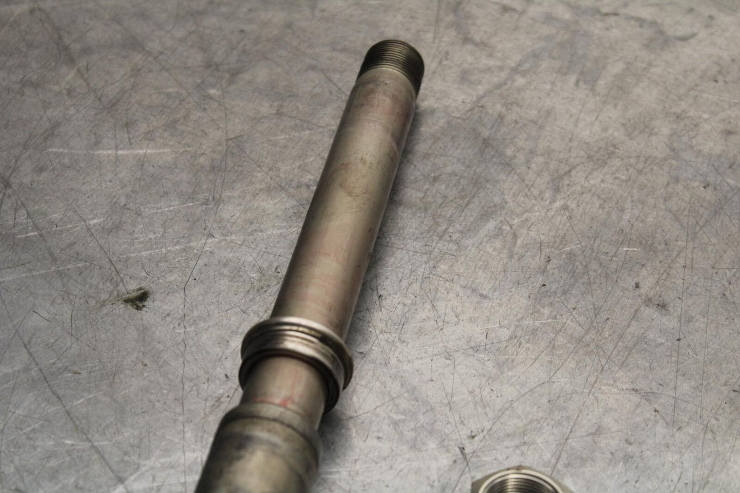 20 SUZUKI GSXR 1000 FRONT WHEEL RIM AXLE PIVOT BOLT BB597