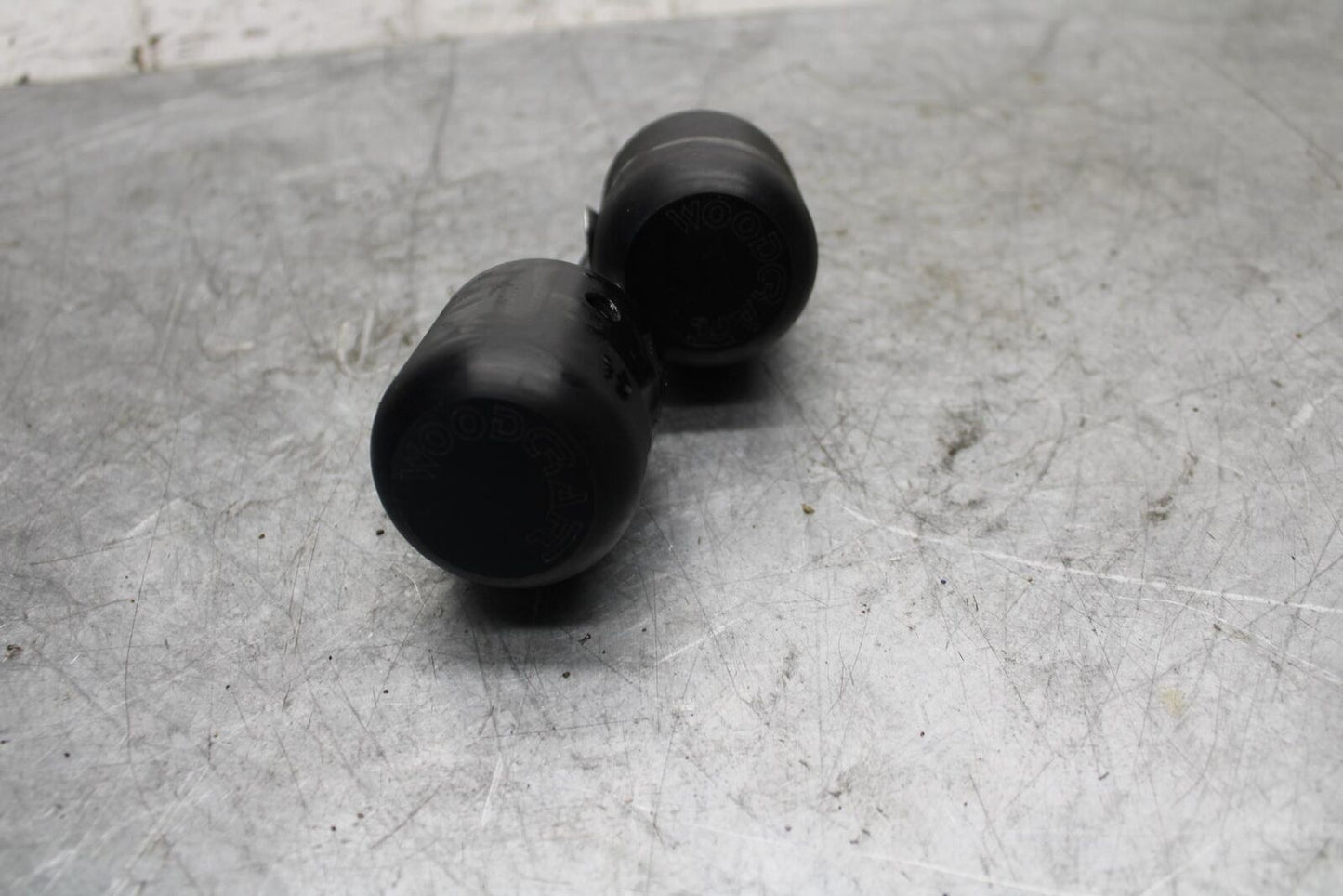 1997 Suzuki GSXR750 WOODCRAFT FRAME SLIDERS SET BB527