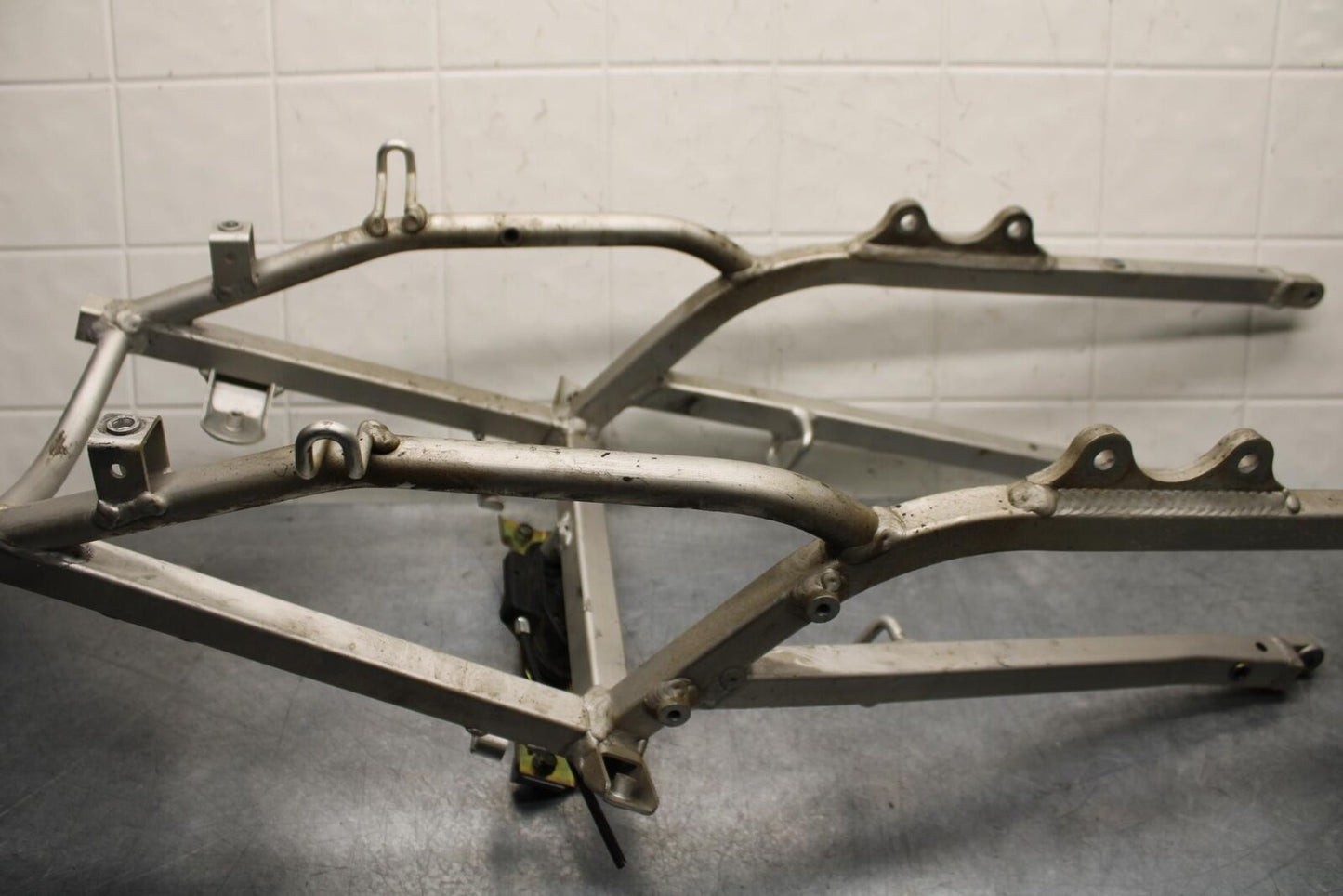 2001 to 03Suzuki GSXR600/750 REAR SUBFRAME BACK SUB FRAME BB584