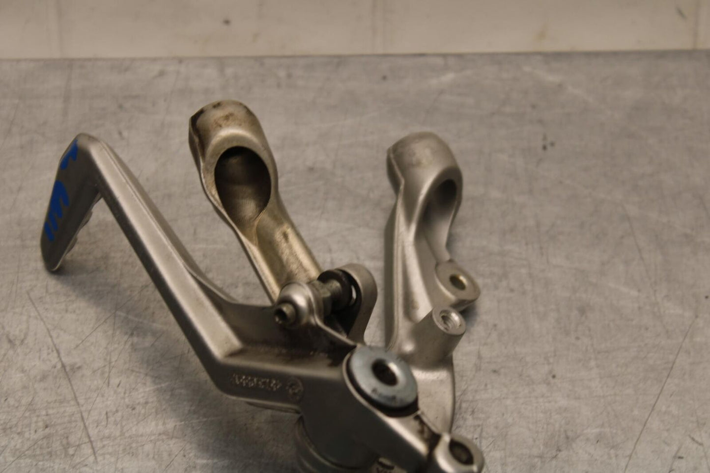 2013 Ducati 1199 Panigale RIGHT REARSET REAR SET DRIVER FOOT PEG REST STOP BB581