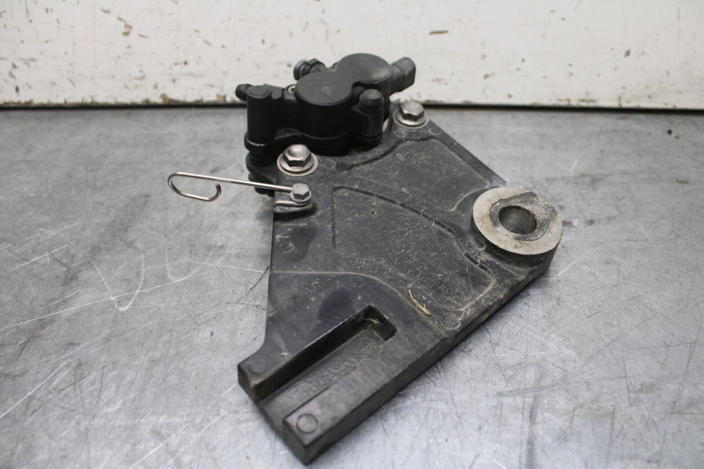 14-16 TRIUMPH AMERICA LT REAR BACK BRAKE CALIPER W MOUNT BRACKET BB720