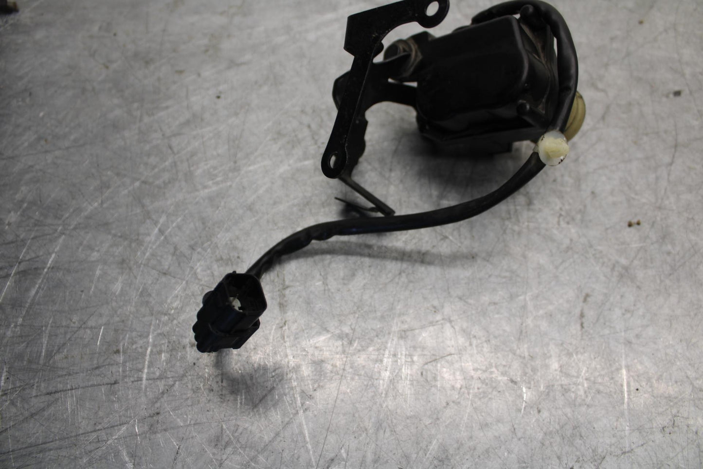 2016 Honda CBR1000RR EXHAUST VALVE SERVO MOTOR BB530