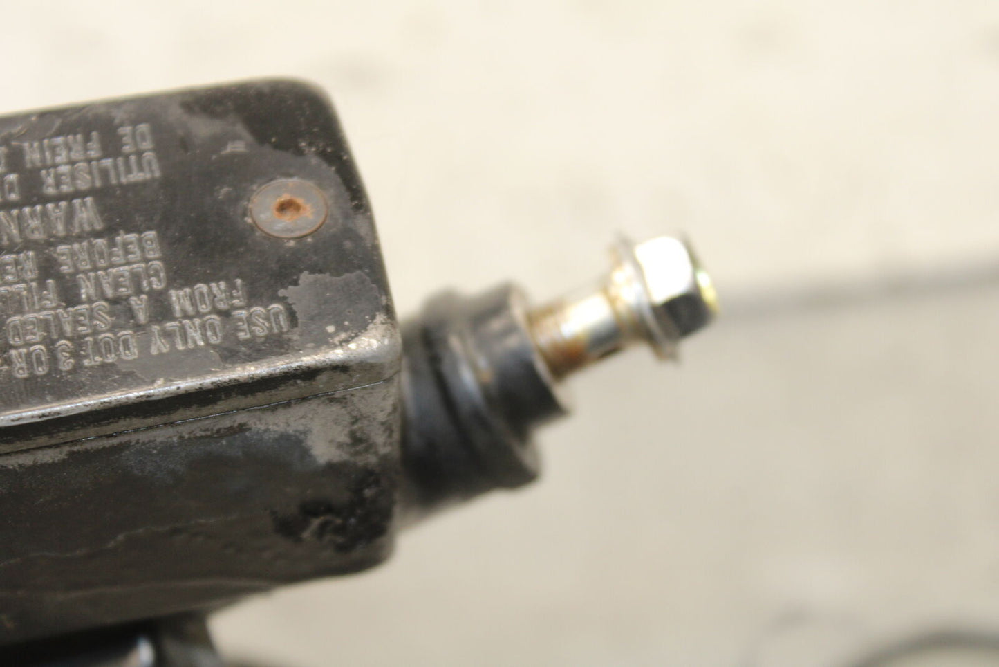 85-86 SUZUKI MADURA 1200 FRONT BRAKE MASTER CYLINDER BB691