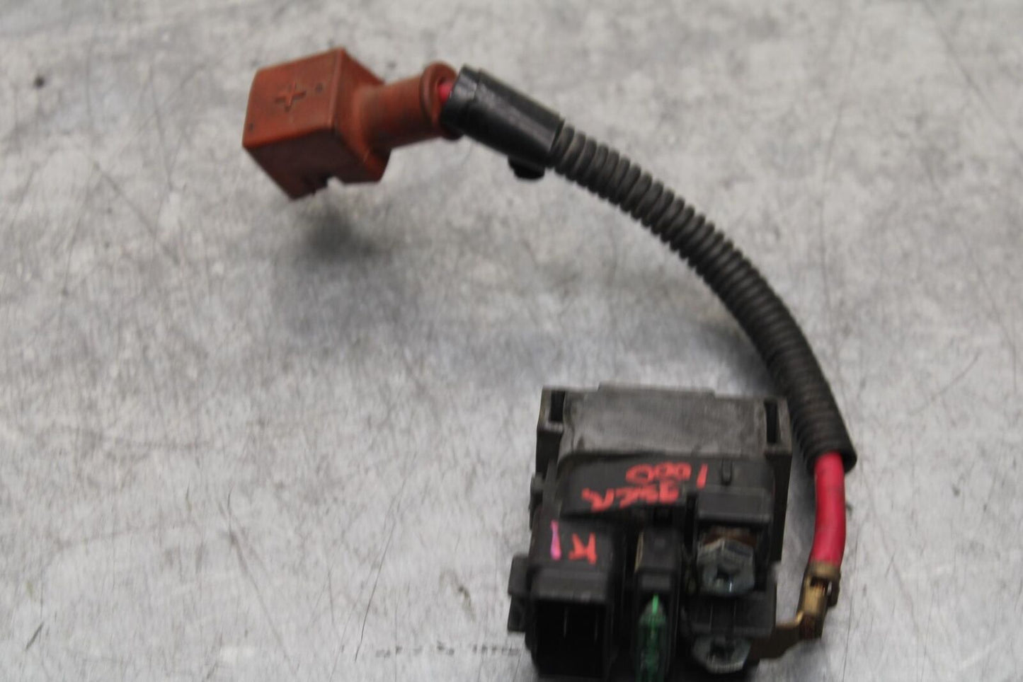 01 SUZUKI GSXR1000 ENGINE STARTER RELAY  MOTOR SWITCH 31800-35F00 BB100 #B