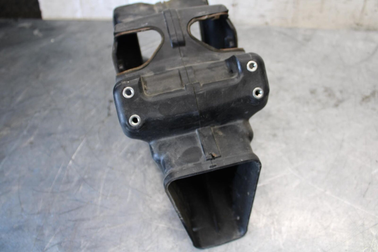 2011 Honda CBR600RR RAM AIR INTAKE TUBE DUCT BB520