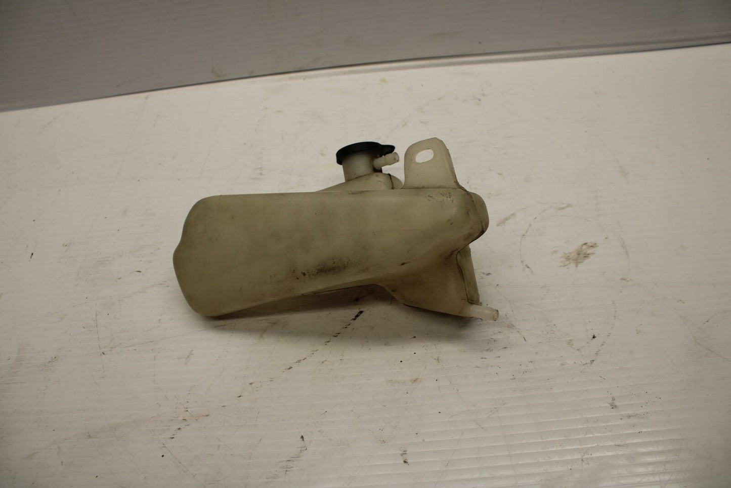 96 YAMAHA YZF750R COOLANT WATER TANK RESERVOIR BOTTLE BB237