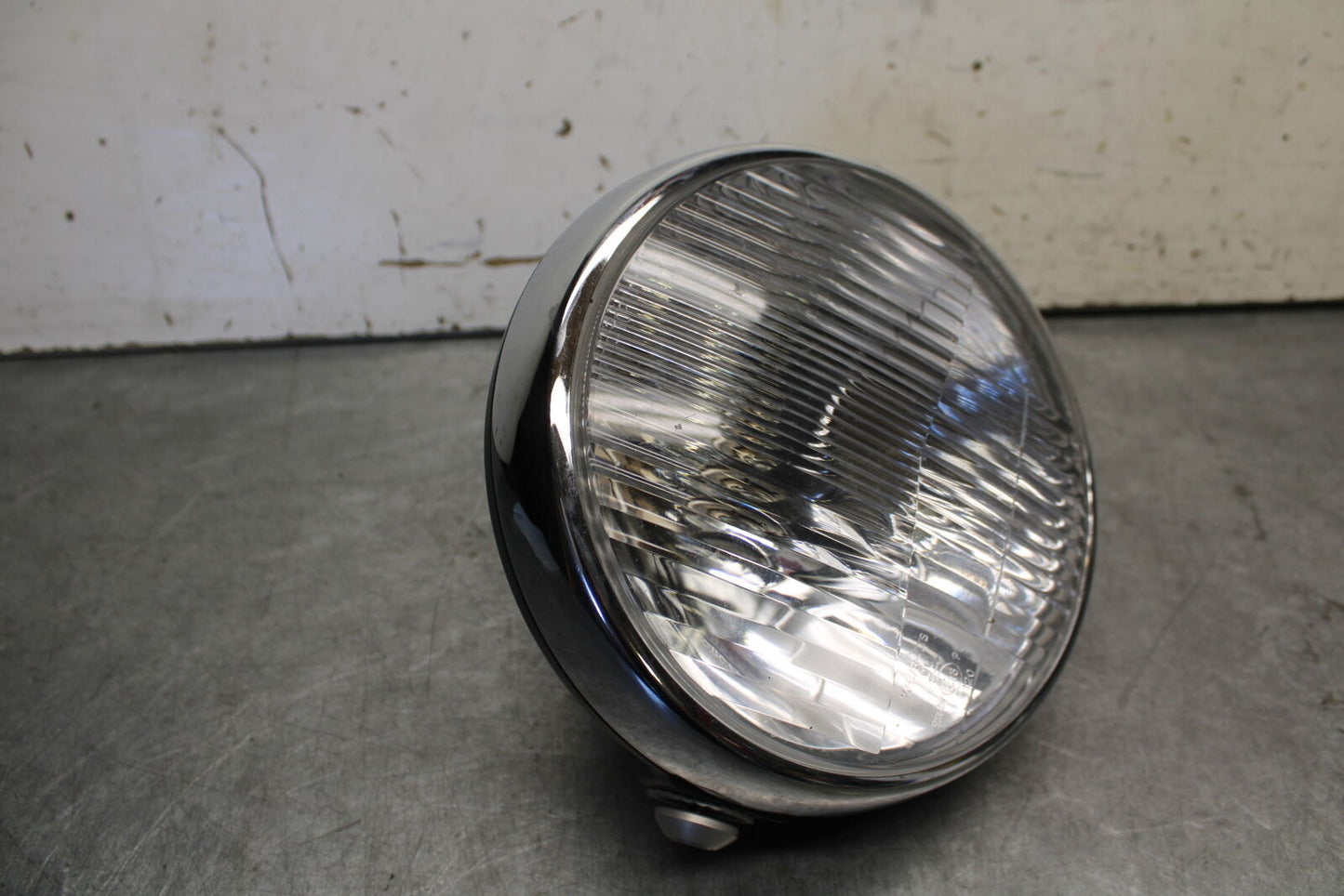 06-07 DUCATI MONSTER 695 FRONT HEADLIGHT HEAD LIGHT LAMP BB674