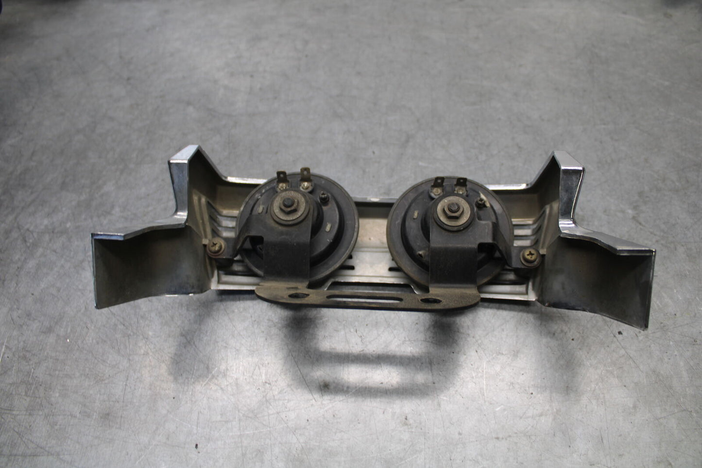 85-86 SUZUKI MADURA 1200 HORN SIGNAL BB691