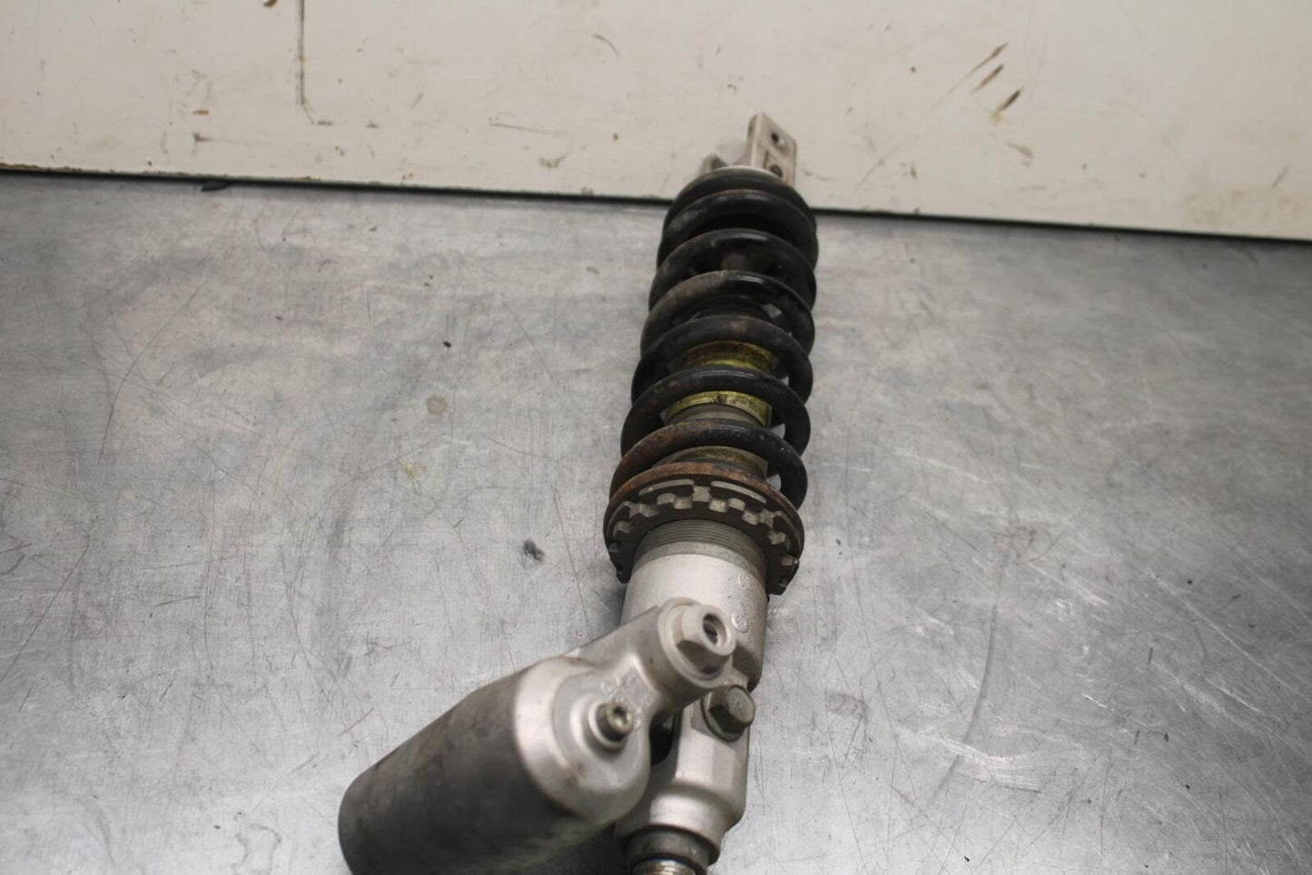 1999 Suzuki GSXR600 REAR BACK SHOCK ABSORBER SUSPENSION 62100-34E21 BB608