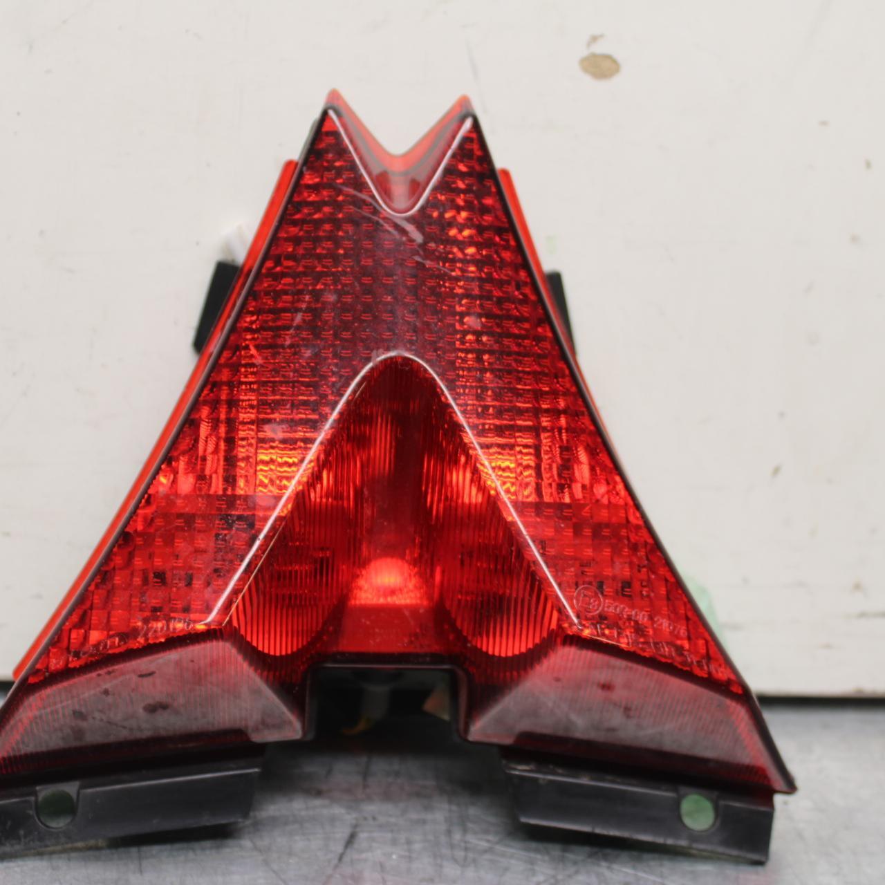 15-19 APRILIA RSV4 RF REAR TAIL TAILLIGHT BACK BRAKE LIGHT BB611