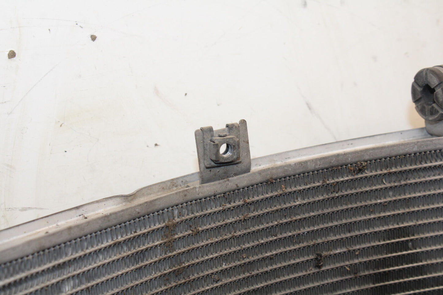 04 SUZUKI GSXR600 ENGINE RADIATOR MOTOR COOLER COOLING RADIATER BB676