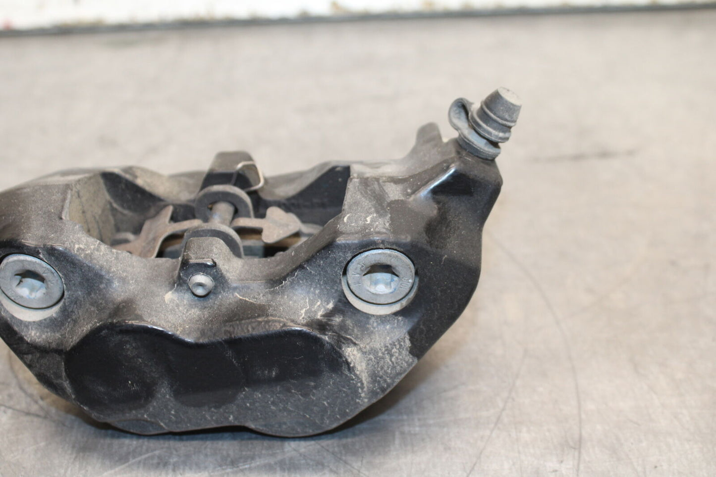 13-16 KTM 390 DUKE LEFT FRONT BRAKE CALIPER BB748
