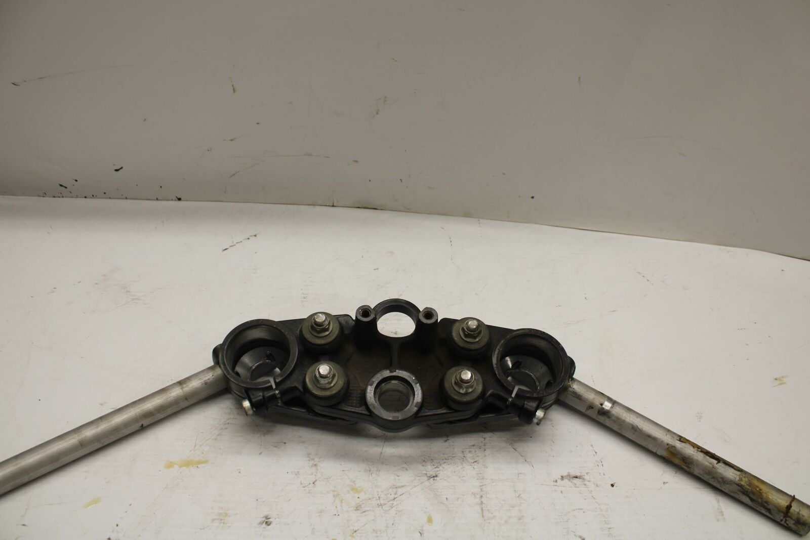 00-07 SUZUKI HAYABUSA FORKS UPPER TRIPLE TREE CLAMP  BB281