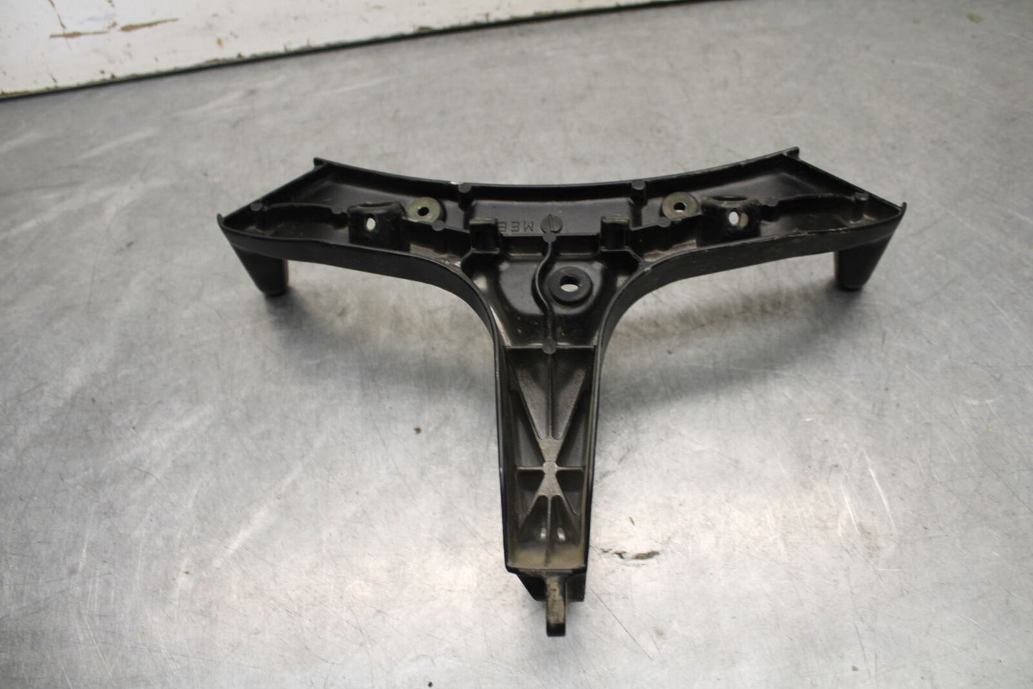 05-06 HONDA CBR600RR UPPER FAIRING MIRROR GAUGES STAY BRACKET BB655