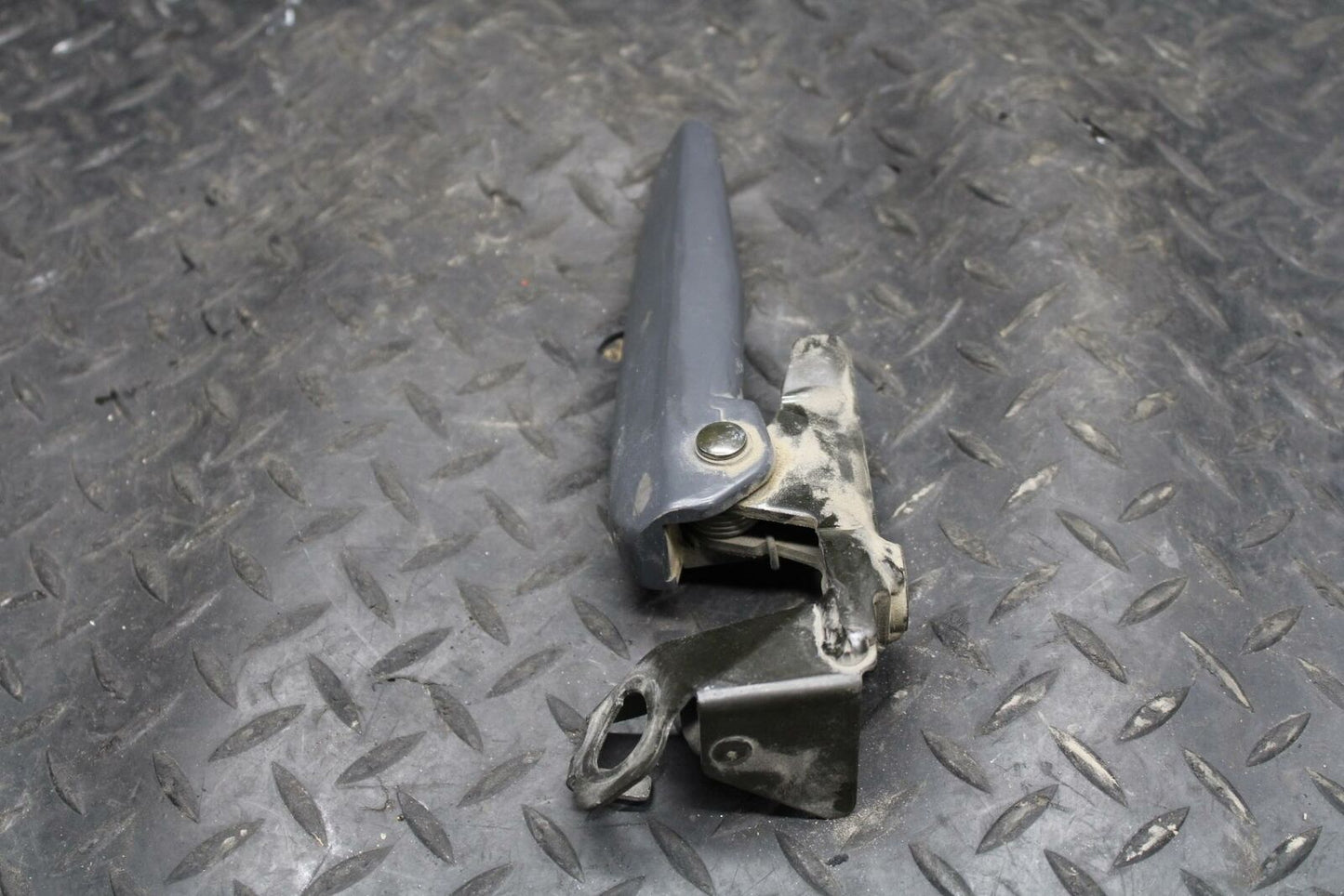 91-02 HONDA ST1100 LEFT PASSENGER REAR SEAT GRAB BAR HANDLE BB222