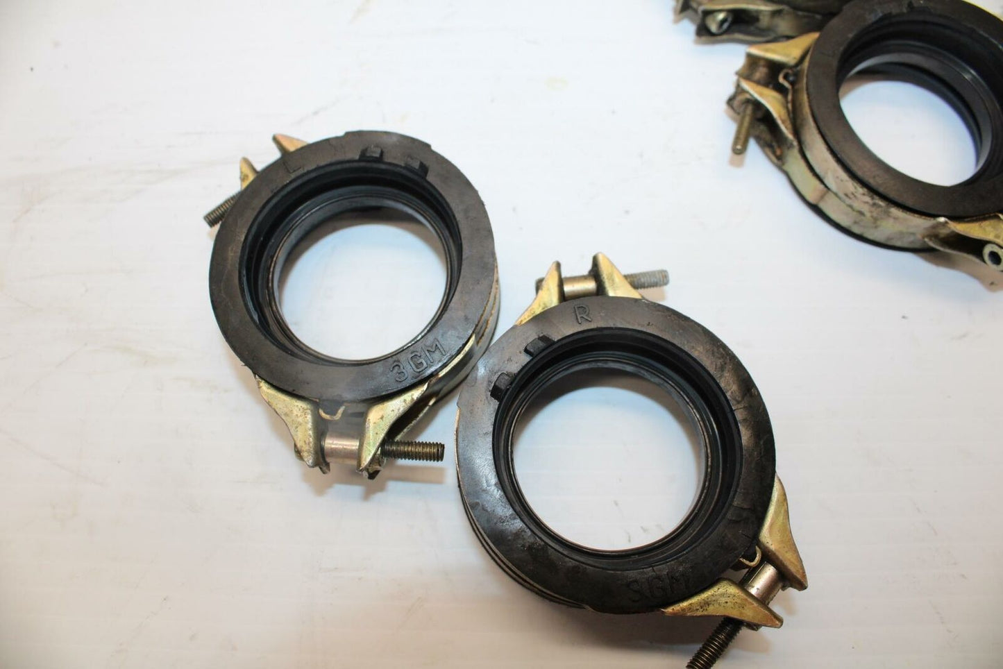 96 YAMAHA YZF750R INTAKE MANIFOLD BOOT BB237